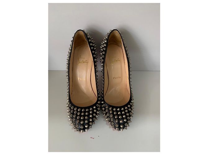 Décolleté Christian Louboutin borchiate in pelle nera Nero - vista 2