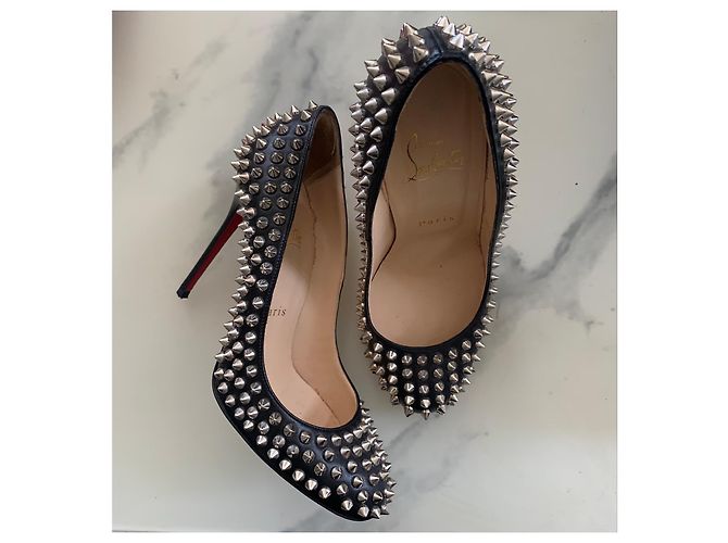 Décolleté Christian Louboutin borchiate in pelle nera Nero - vista 6