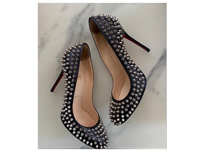 Décolleté Christian Louboutin borchiate in pelle nera Nero - vista 7