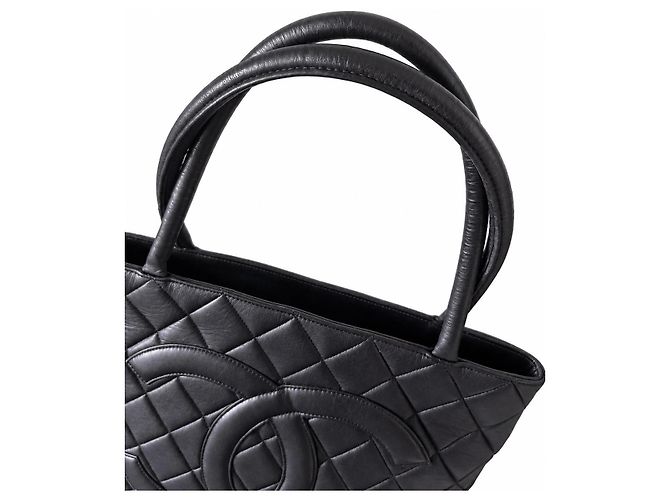 Chanel Shopping Bag aus gestepptem Leder Schwarz - Ansicht 2