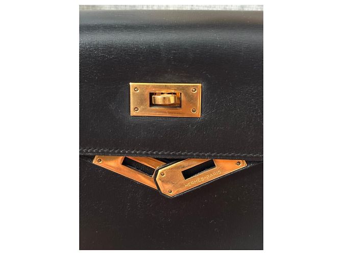 Hermès Kelly 28 Sellier Handtasche in Schwarz - Ansicht 8