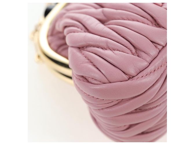 Borsa a tracolla Miu Miu Matelassé in pelle rosa oro autentica 204496SAM D'oro - vista 15