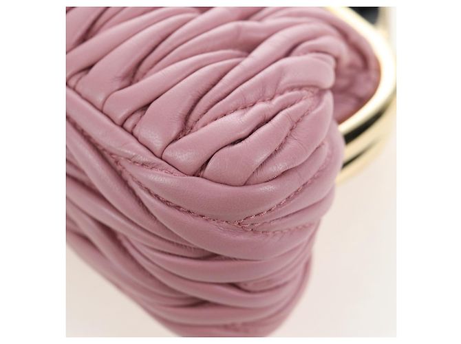 Borsa a tracolla Miu Miu Matelassé in pelle rosa oro autentica 204496SAM D'oro - vista 18