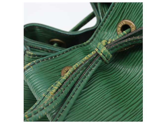 LOUIS VUITTON Borsa a tracolla Epi Petit Noe Verde M44104 LV Auth 205877 - vista 21