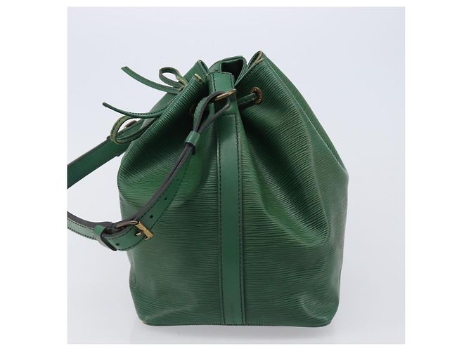 LOUIS VUITTON Borsa a tracolla Epi Petit Noe Verde M44104 LV Auth 205877 - vista 3