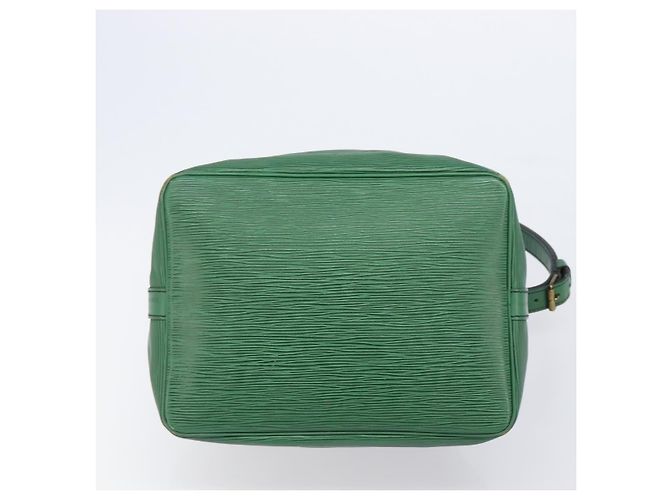 LOUIS VUITTON Borsa a tracolla Epi Petit Noe Verde M44104 LV Auth 205877 - vista 5