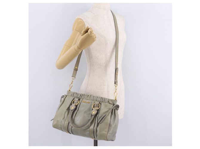 Miu Miu Handtasche Leder 2way Grau Gold Auth 167735M Braun Golden - Ansicht 27