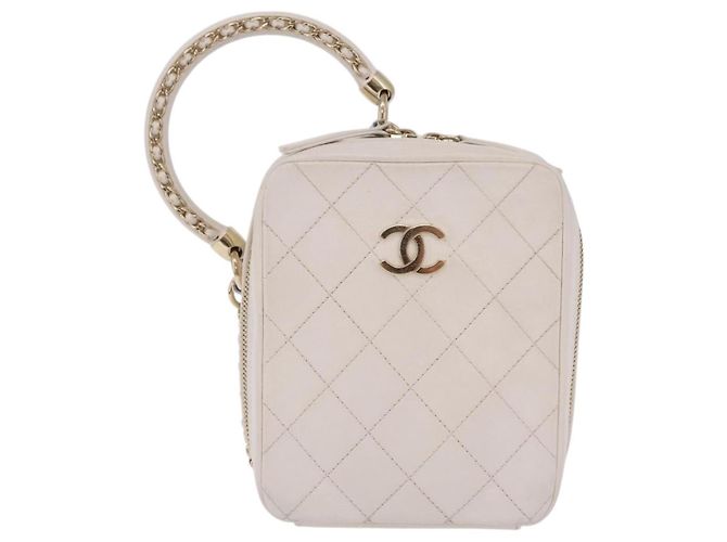 Borsa a mano CHANEL Matelasse con catena in pelle d'agnello 2way White Gold CC Auth 206465M Bianco D'oro - vista 2