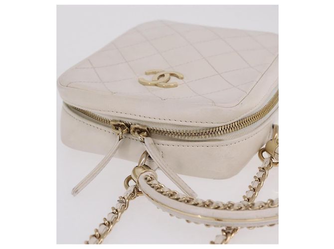 Borsa a mano CHANEL Matelasse con catena in pelle d'agnello 2way White Gold CC Auth 206465M Bianco D'oro - vista 6