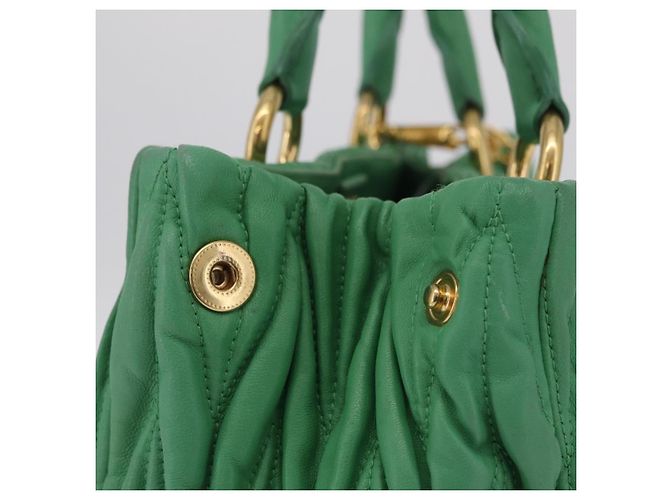 Bolso de mano Miu Miu Matelassé de cuero 2way Verde Oro Auth 167731M Dorado - vista 6