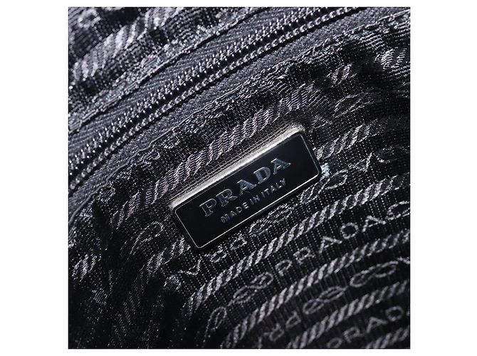 Bolsa de Ombro PRADA Nylon Preto Prata Auth 206731A - vista 17