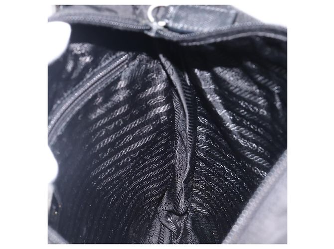 Bolsa de Ombro PRADA Nylon Preto Prata Auth 206731A - vista 19