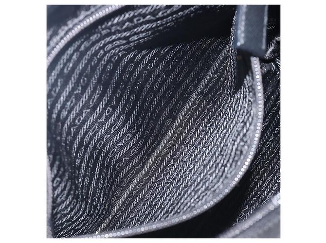 Bolsa de Ombro PRADA Nylon Preto Prata Auth 206731A - vista 22