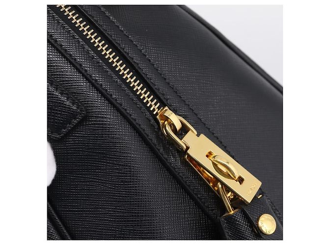 Borsa Mini Boston PRADA
Pelle Saffiano 2 vie Nero Oro Auth fm5456V D'oro - vista 20