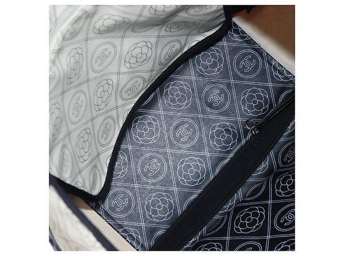 Borsa Tote a Tracolla con Catena CHANEL PVC Canvas 2way Nero Argento CC Auth LN223M - vista 23