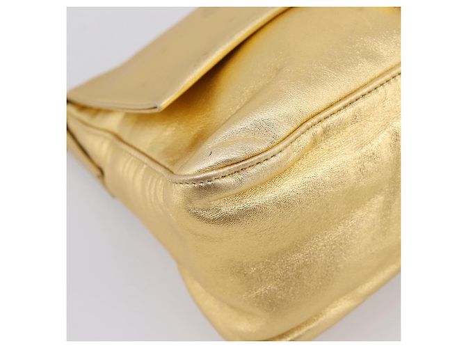 Borsa a tracolla FENDI Mamma Baguette in pelle dorata Auth BA16067SAM D'oro - vista 11