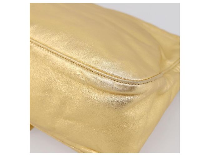 Borsa a tracolla FENDI Mamma Baguette in pelle dorata Auth BA16067SAM D'oro - vista 12
