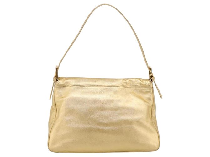 Borsa a tracolla FENDI Mamma Baguette in pelle dorata Auth BA16067SAM D'oro - vista 3