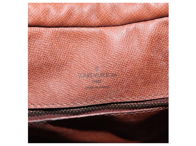 LOUIS VUITTON Monogram Boulogne 35 Shoulder Bag M51260 LV Auth ka6515 Monogramma - vista 24