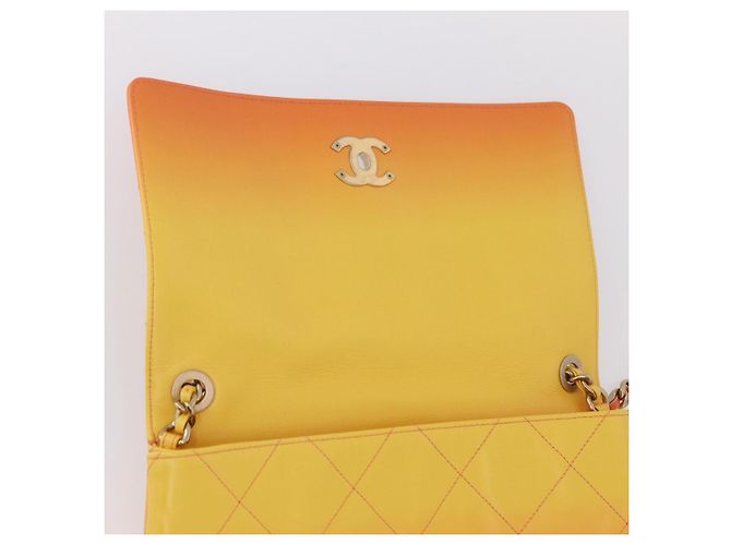 Borsa a tracolla CHANEL Large Hobo Matelasse con catena in pelle di vitello Orange Auth ka6476SAM Arancione - vista 16