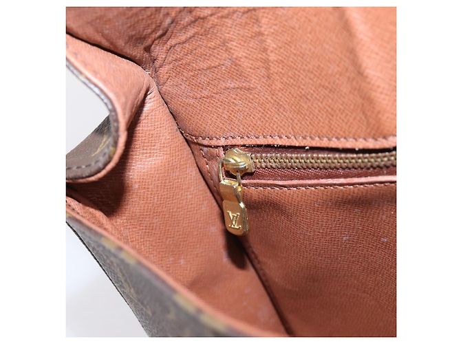 LOUIS VUITTON Monogram Saint Cloud GM Shoulder Bag M51242 LV Auth 205902 Monogramme - vue 24
