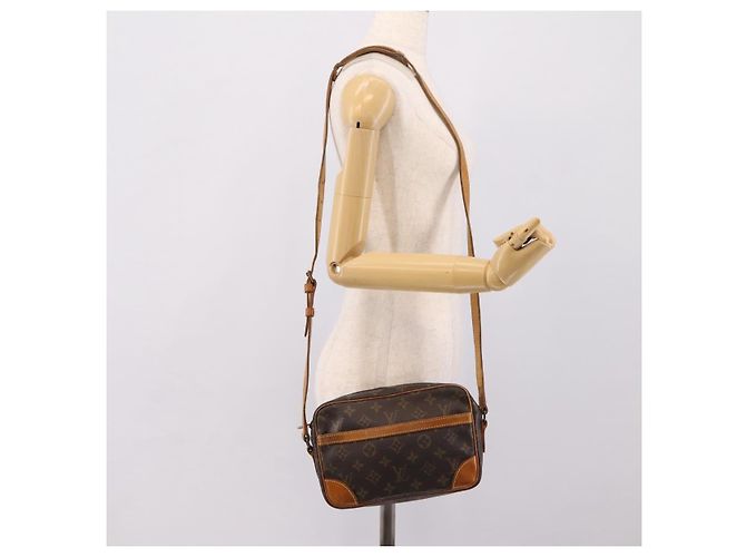 LOUIS VUITTON Monogram Trocadero 23 Shoulder Bag M51276 LV Auth 206648 Monogramme - vue 23