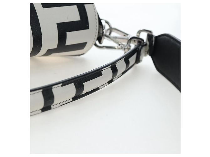 Borsa a tracolla FENDI Mamma Baguette in pelle Mark Jacobs Nera 8BR600 Auth 206295M Nero Argento - vista 11