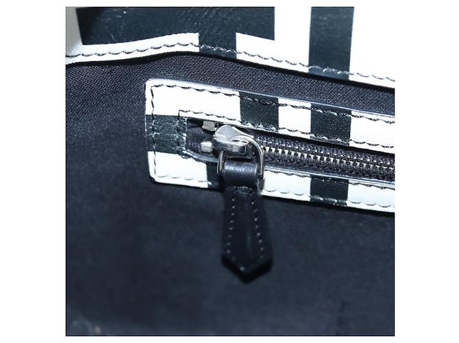 Borsa a tracolla FENDI Mamma Baguette in pelle Mark Jacobs Nera 8BR600 Auth 206295M Nero Argento - vista 31