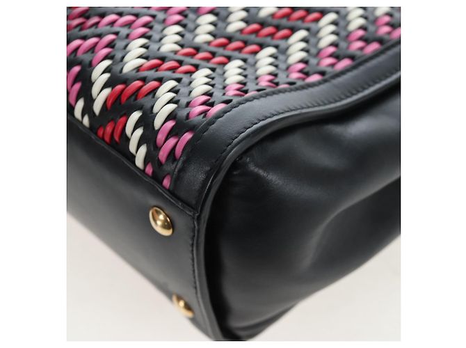 Borsa Salvatore Ferragamo Vala Chain Tote Bag in pelle nera e oro autentica 206334M - vista 14