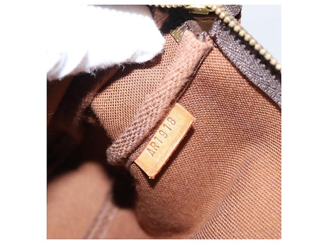 LOUIS VUITTON Monogram Pochette Accessoires Pouch M51980 LV Auth 203897SAV Monograma - vista 11