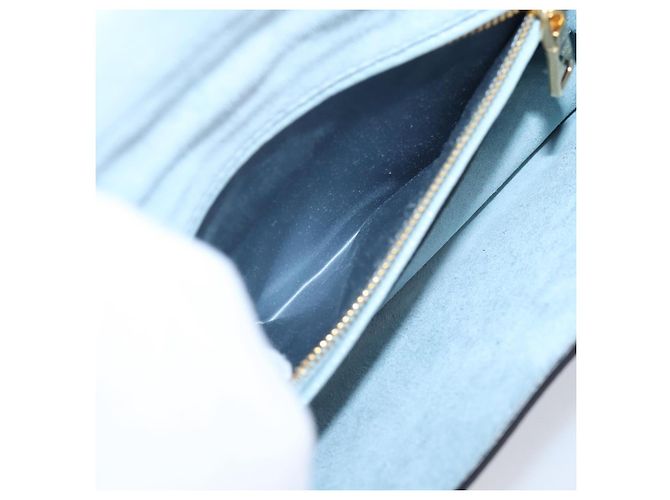 Borsa a tracolla Miu Miu Madras in pelle azzurro tono oro Auth ka6472V Blu chiaro - vista 23