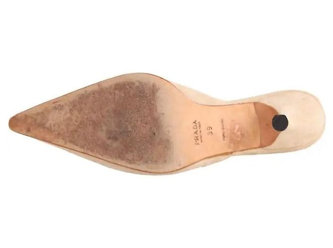 Tacchi Prada in camoscio beige taglia 39 - vista 6