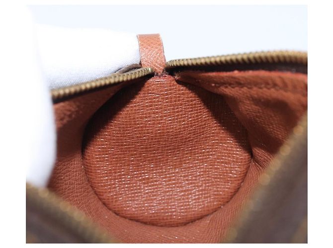 LOUIS VUITTON Monogram Papillon Pouch Pouch LV Auth 205921 Monogramm - Ansicht 23