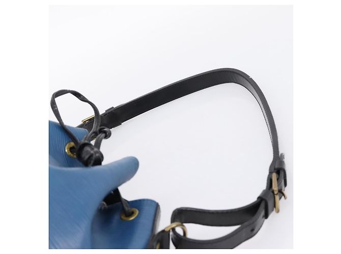 LOUIS VUITTON Borsa a tracolla Epi Petit Noe Nero Blu M44152 LV Auth 206620 - vista 8