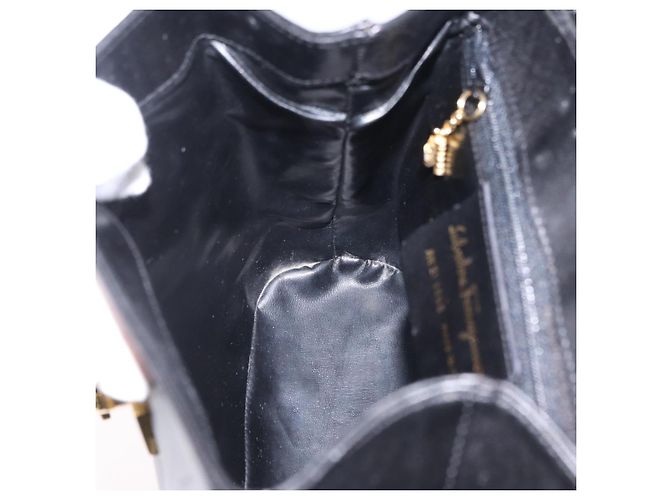 Borsa a mano Salvatore Ferragamo in pelle 2way Nero Oro Auth ar14300 D'oro - vista 25