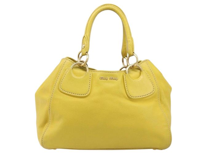 Borsa a mano Miu Miu in pelle Giallo Oro Auth am12779V D'oro - vista 13