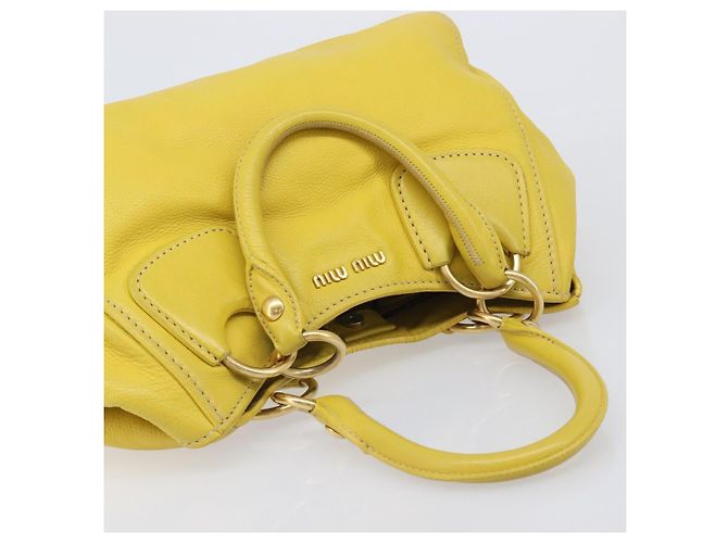 Borsa a mano Miu Miu in pelle Giallo Oro Auth am12779V D'oro - vista 6