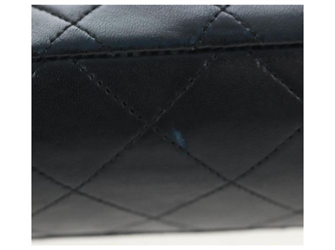 Borsa a tracolla CHANEL Chain Matelasse 23 in pelle d'agnello nera e oro CC Auth BA16032SAV Nero D'oro - vista 12