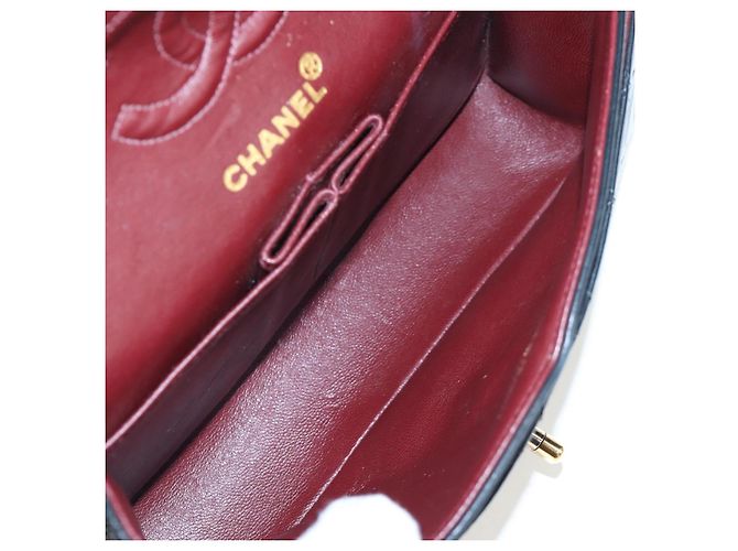 Borsa a tracolla CHANEL Chain Matelasse 23 in pelle d'agnello nera e oro CC Auth BA16032SAV Nero D'oro - vista 26