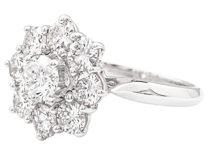 Autre Marque Gänseblümchen-Ring aus Weißgold und Platin, besetzt mit Diamanten. - Ansicht 3