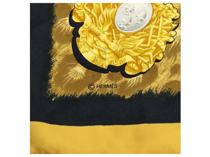 Lenço de seda Gold Hermès Casques et Plumets 90 Dourado - vista 3