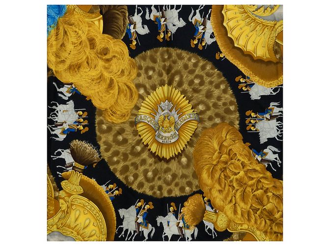 Lenço de seda Gold Hermès Casques et Plumets 90 Dourado - vista 7
