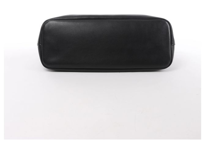 The Row Marcel Schultertasche aus Leder in Black Schwarz - Ansicht 7