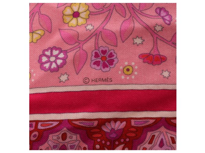 Silk In Hermès Carré Géant "Aux Portes du Palais" Kaschmir & Seide Schal Red x Pink Rot - Ansicht 11