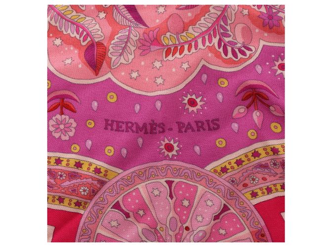 Silk In Hermès Carré Géant "Aux Portes du Palais" Kaschmir & Seide Schal Red x Pink Rot - Ansicht 7