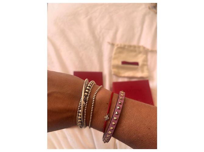 Bracciale Rockstud Valentino Garavani in pelle rosa - vista 5