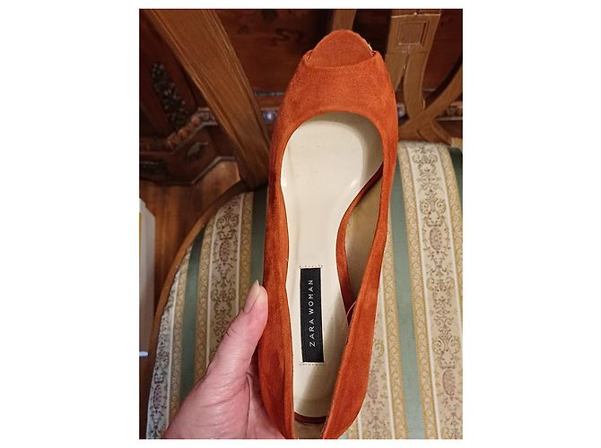 Zara Orange Wildleder Peep-Toe Pumps - Ansicht 4