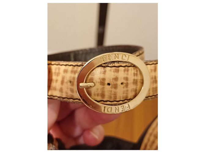 Sandali Fendi in pelle beige e marrone con tacco - vista 6