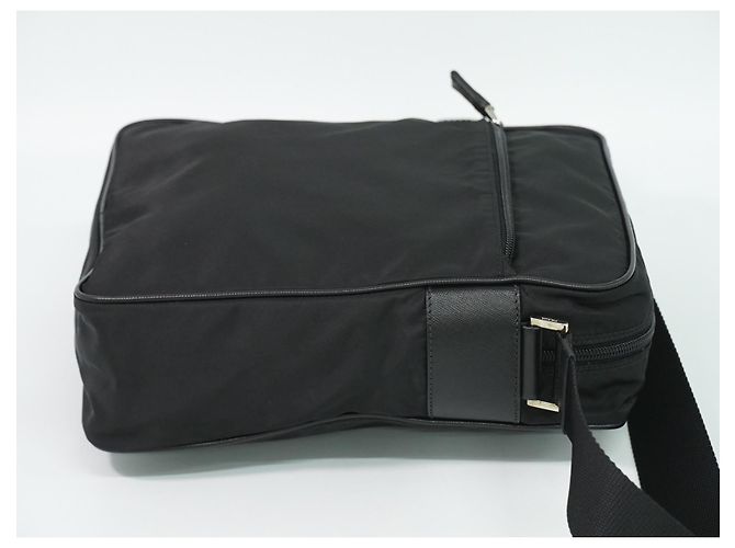 Prada Sac Messenger Matelassé en Tessuto avec Fermeture Éclair Avant Medium Noir - vue 3