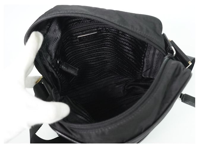Prada Sac Messenger Matelassé en Tessuto avec Fermeture Éclair Avant Medium Noir - vue 4
